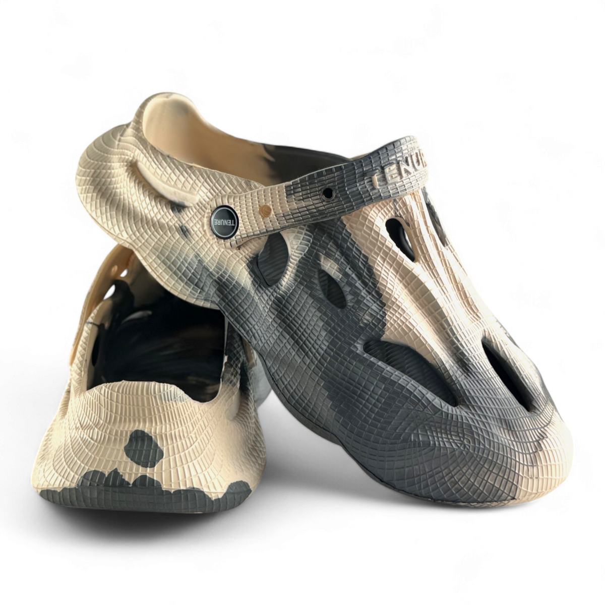 Arch support clogs for men with soft memory foam soles by Tenure