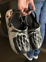 Flare Comfort Slip-On Slides _810t&d W&B