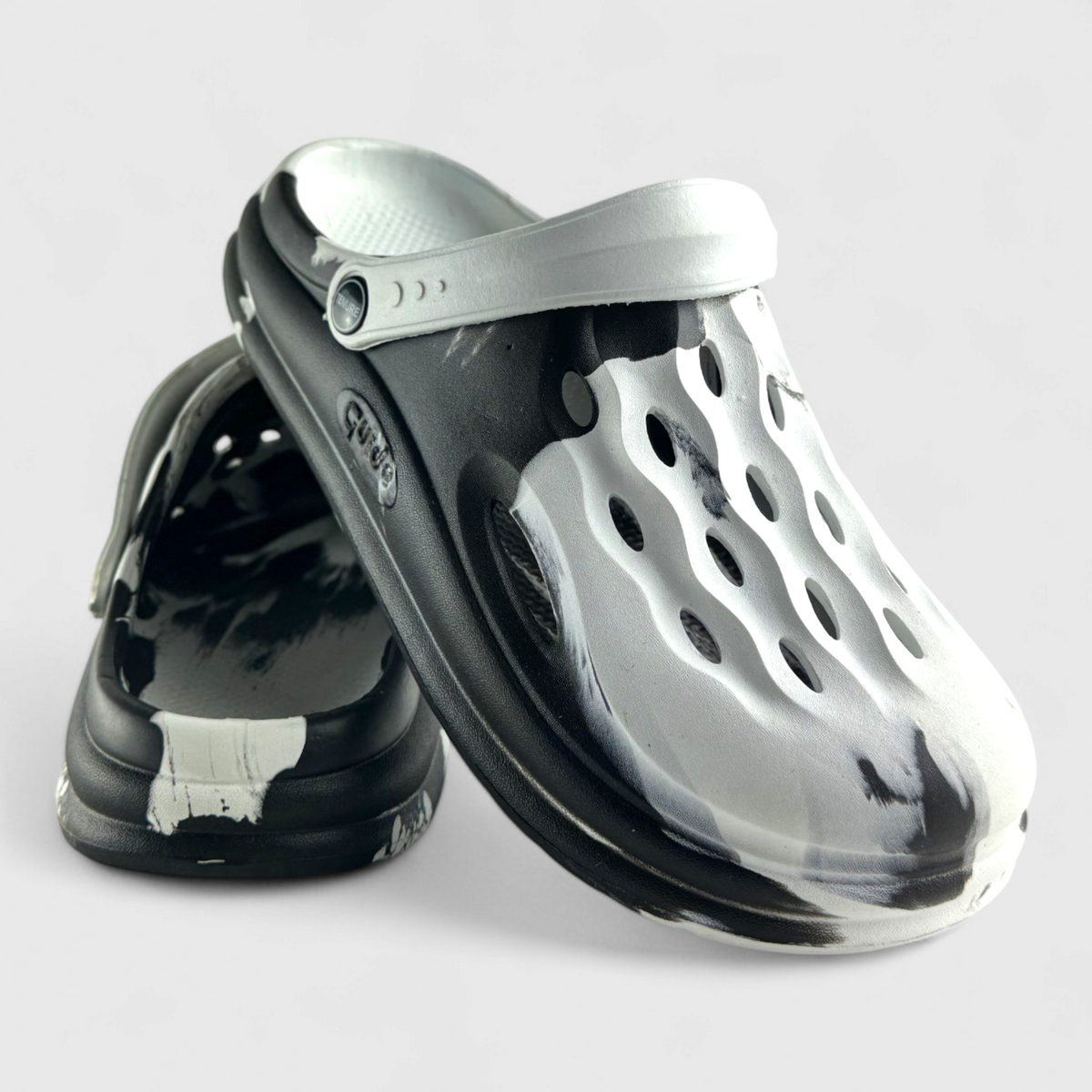 Flare Comfort Slip-On Slides _810t&d W&B