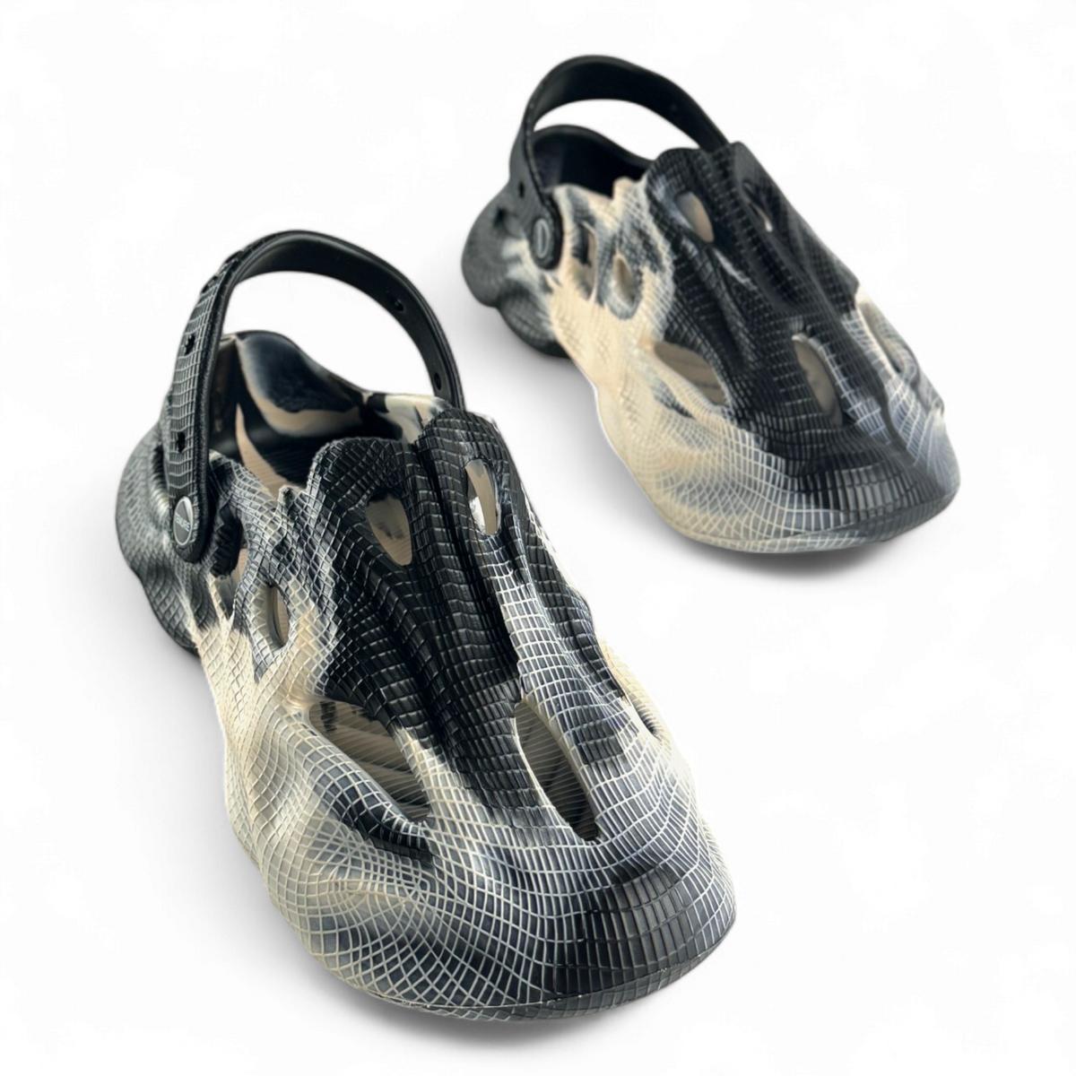 Memory foam clogs designed for arch support and comfort