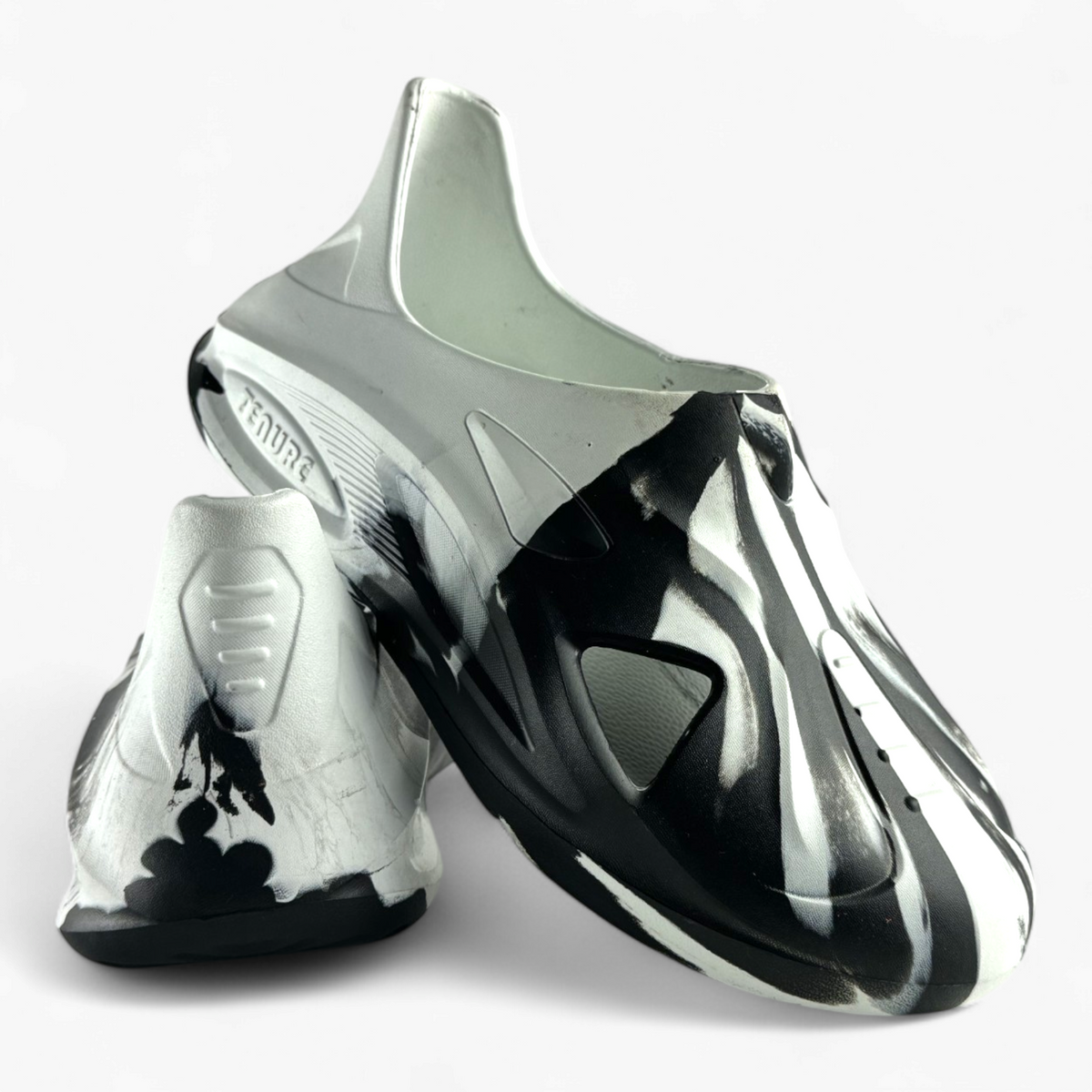 Angled shot of BW Storm Clogs 814 – flame-pattern design in black and white