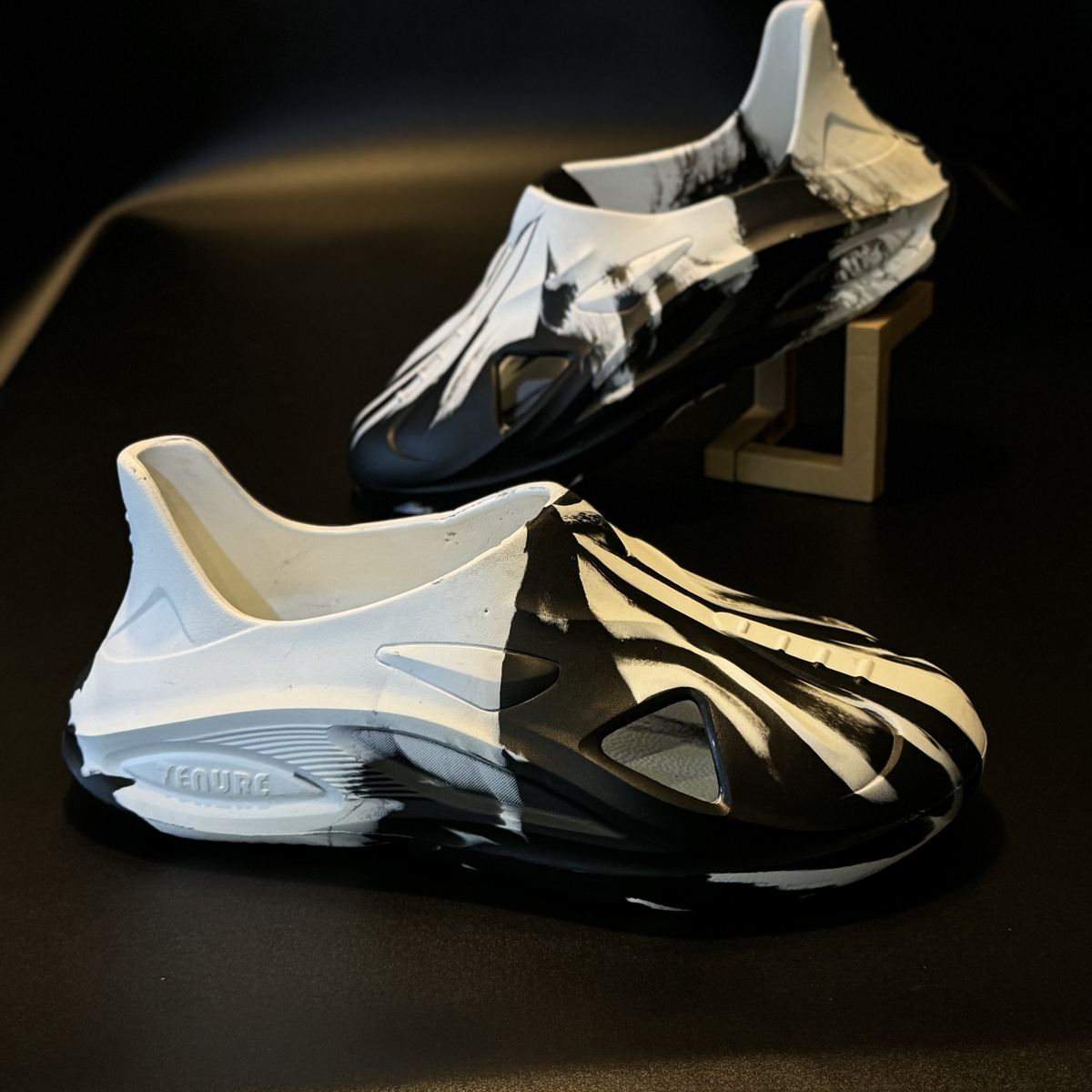 Side view of BW Storm Clogs 814 with flame-inspired pattern