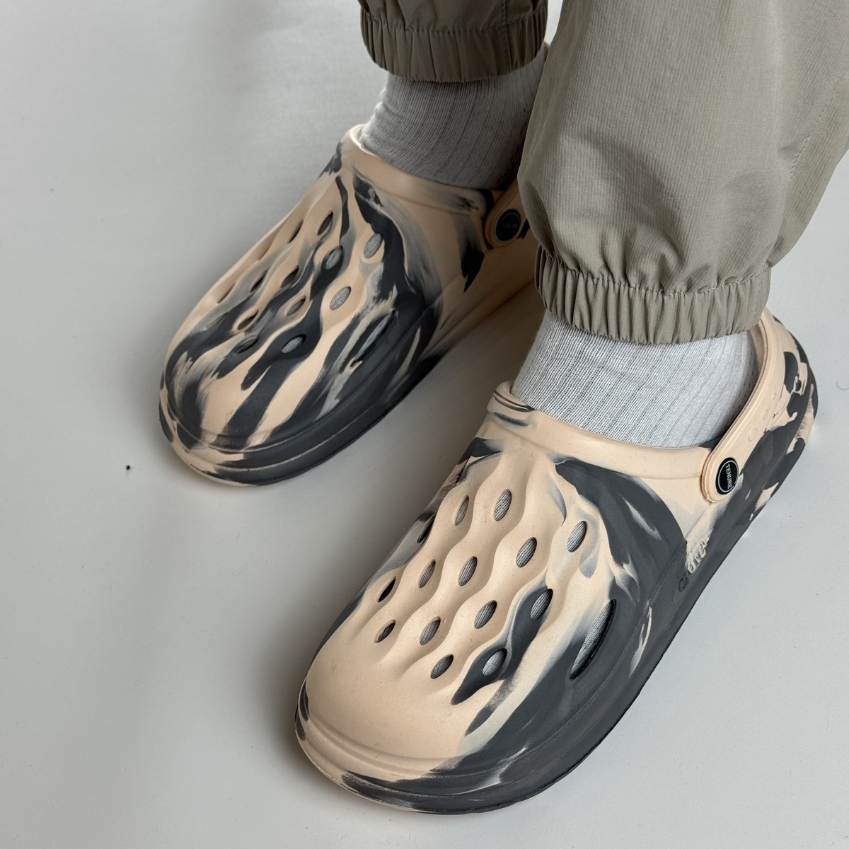 Trendy slides featuring fire accents