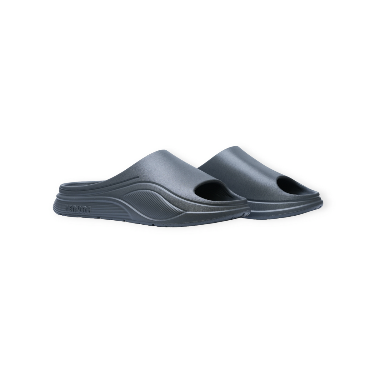  Lightweight and durable clogs with breathable toe box