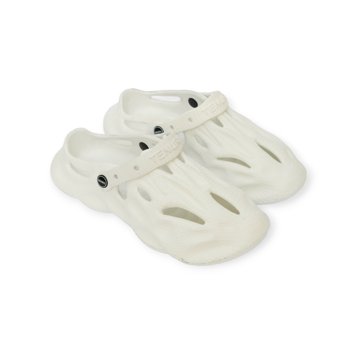 Waterproof clogs by Tenure that are easy to clean and maintain