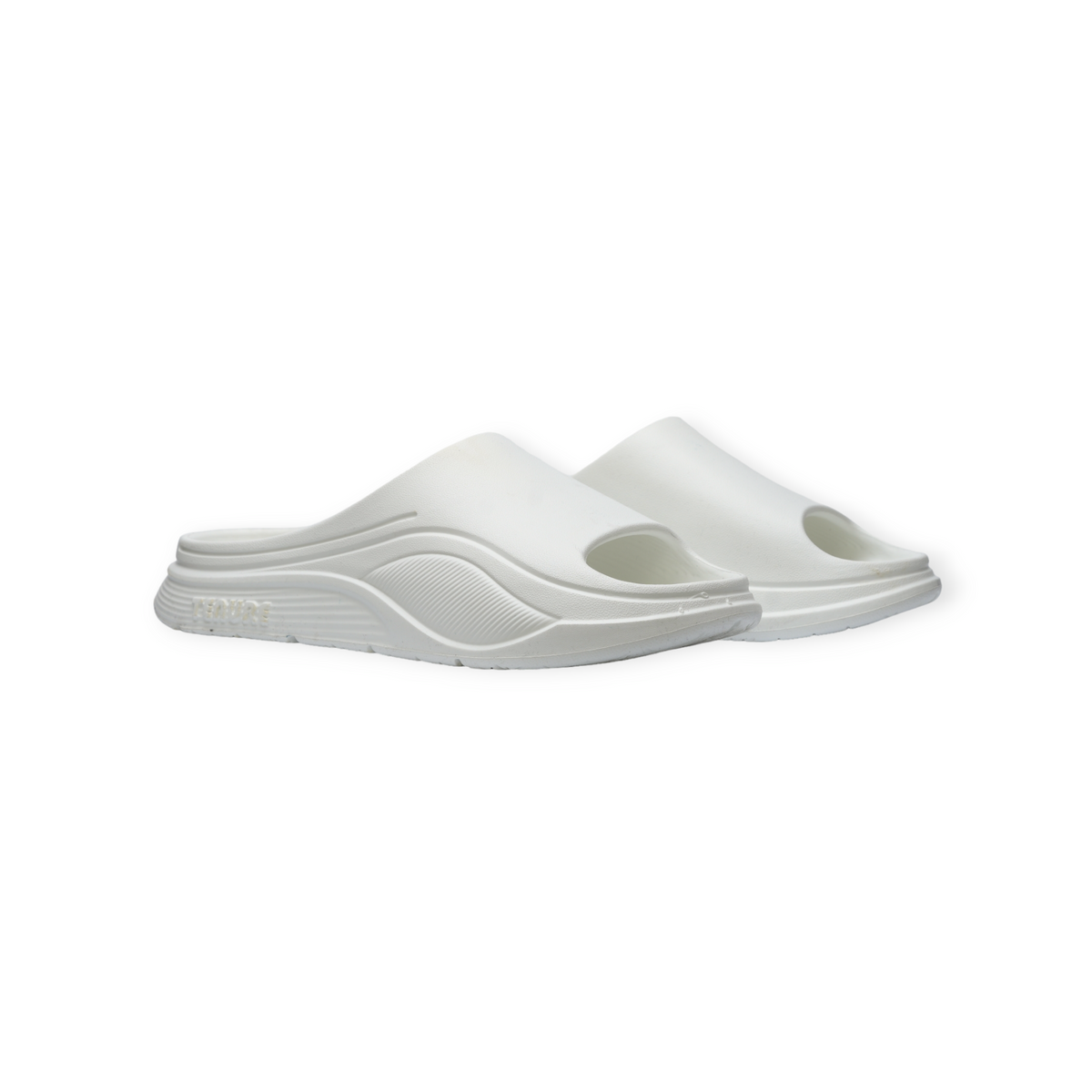 Water-resistant comfortable clogs for everyday wear